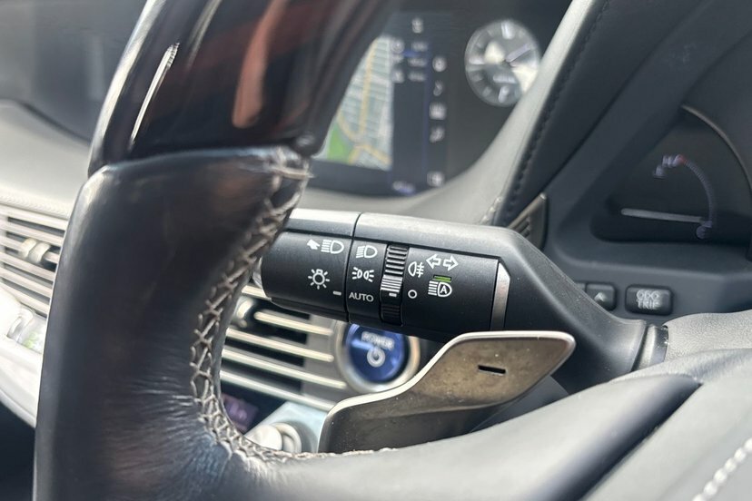 Lexus LS Luxury  #38