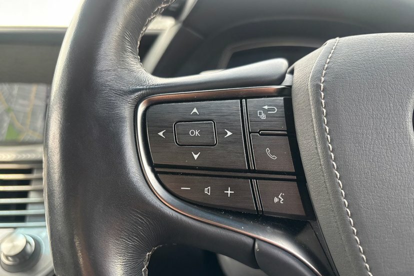 Lexus LS Luxury  #17