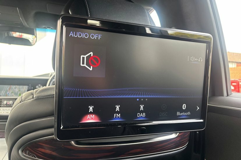 Lexus LS Luxury  #41