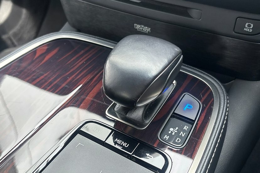 Lexus LS Luxury  #8