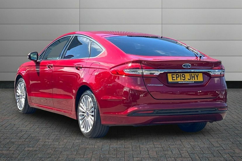Ford Mondeo 1.5T Ecoboost Titanium Edition Hatchback Petro Red #3