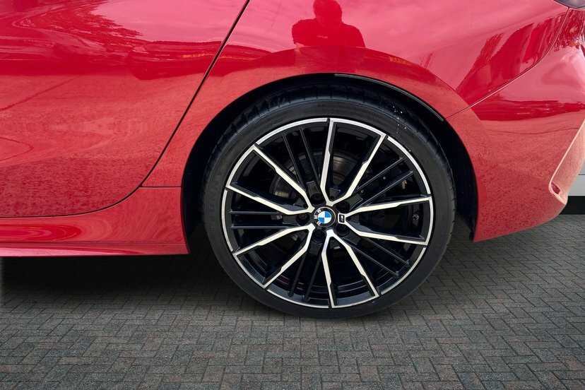 BMW 1 Series 1.5 118I M Sport Hatchback Dct 140 Ps YF69GVG Red #5