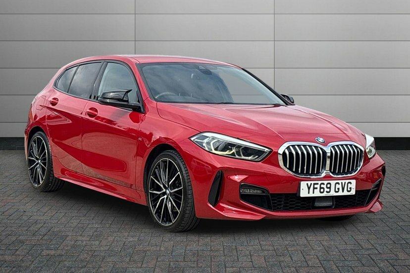 BMW 1 Series 1.5 118I M Sport Hatchback Dct 140 Ps Red