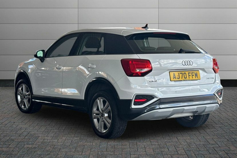 Audi Q2 1.5 Tfsi Cod 35 Sport Suv 150 P White #3