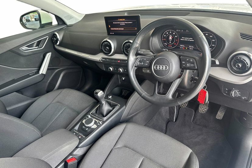 Audi Q2 1.5 Tfsi Cod 35 Sport Suv 150 P White #6