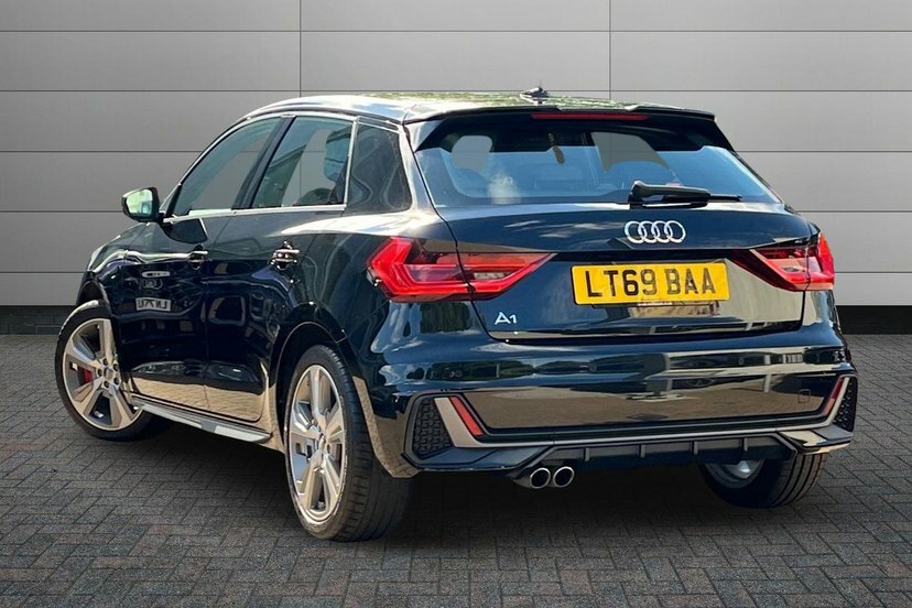 Audi A1 2.0 Tfsi 40 S Line Competition Sportback Petro Black #3