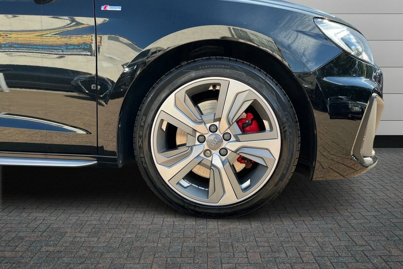 Audi A1 2.0 Tfsi 40 S Line Competition Sportback Petro Black #5