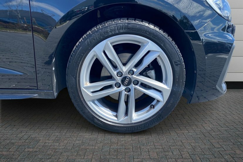 Audi A1 1.0 Tfsi 30 S Line Sportback 11 AV23KSU Black #5
