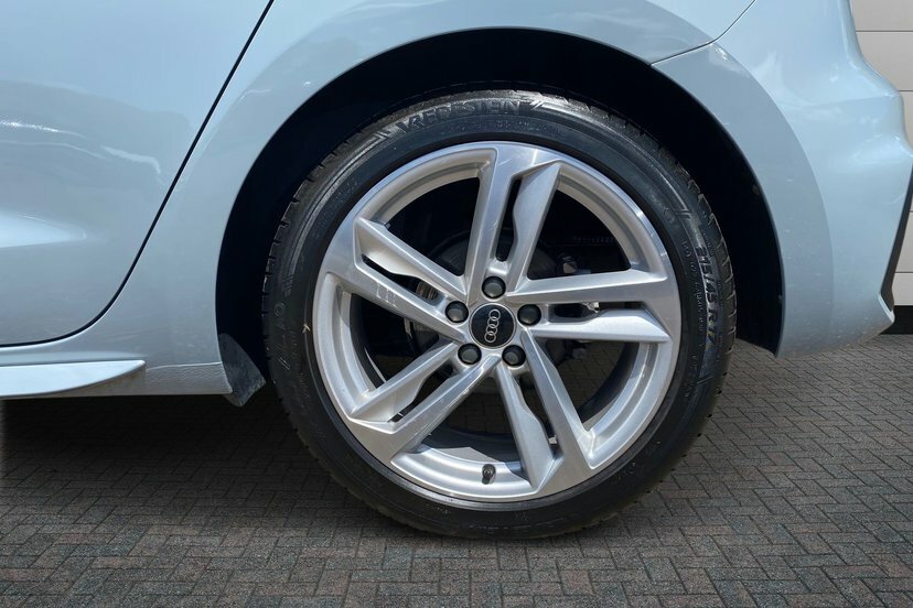 Audi A1 1.0 Tfsi 30 S Line Sportback 11 EO22WOJ Black #5