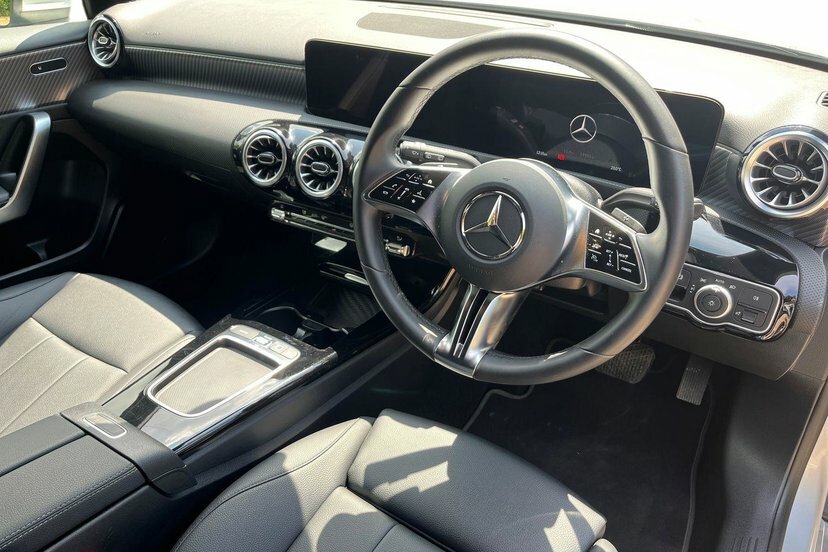 Mercedes-Benz A Class 1.3 A180h Mhev Sport Executive Hatchback Pet KN25XMR Silver #5