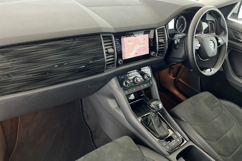 Skoda Kodiaq Kodiaq Se L 7 Seats 2.0 Tsi 190 Ps 4X4 Dsg White #2