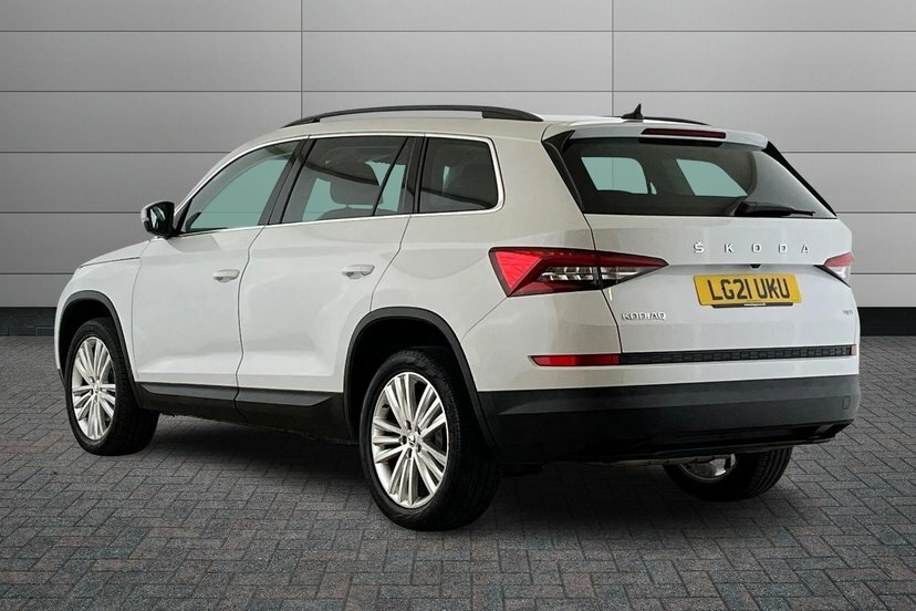 Skoda Kodiaq Kodiaq Se L 7 Seats 2.0 Tsi 190 Ps 4X4 Dsg White #3