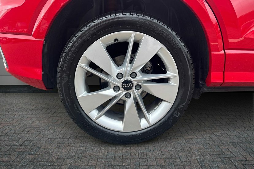 Audi Q2 1.5 Tfsi Cod 35 S Line Suv 150 Red #5