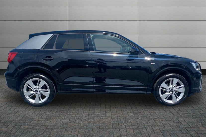 Audi Q2 1.5 Tfsi Cod 35 S Line Suv S Tronic 15 EA75XDK Black #4