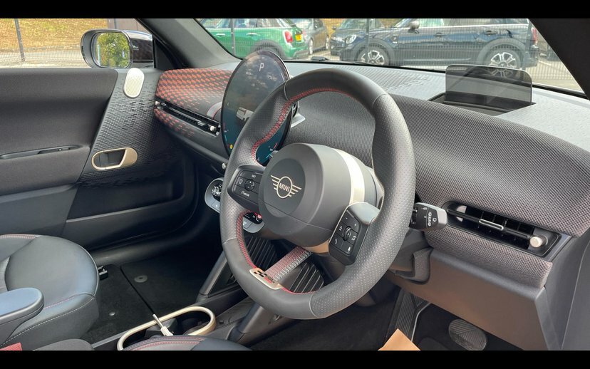 Mini Hatch Cooper Se MM74HGG White #6