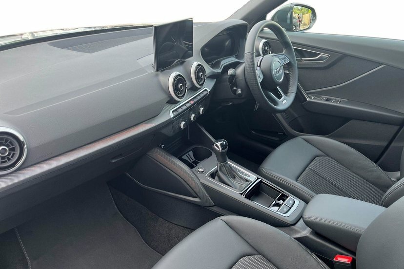 Audi Q2 1.5 Tfsi Cod 35 S Line S Tronic AO26ZNE Grey #2