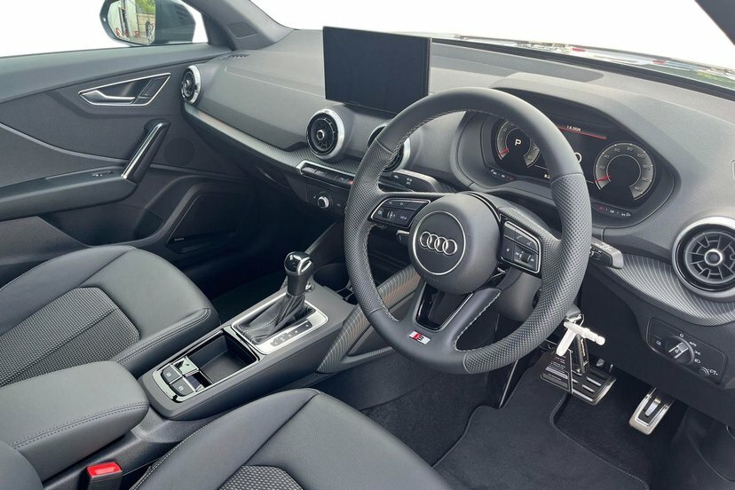 Audi Q2 1.5 Tfsi Cod 35 S Line S Tronic AO26ZNE Grey #6