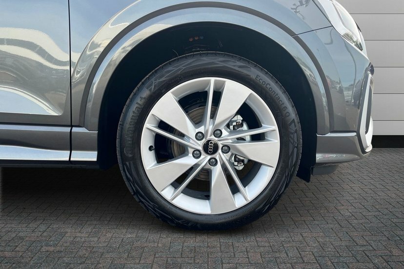 Audi Q2 1.5 Tfsi Cod 35 S Line S Tronic AO26ZNE Grey #5