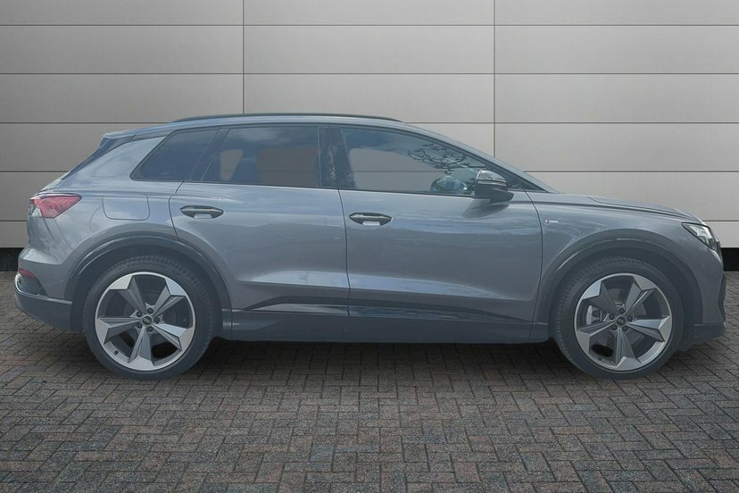 Audi Q4 E Tron 40 Black Edition Suv 63Kwh 204 DE26EJL Grey #4