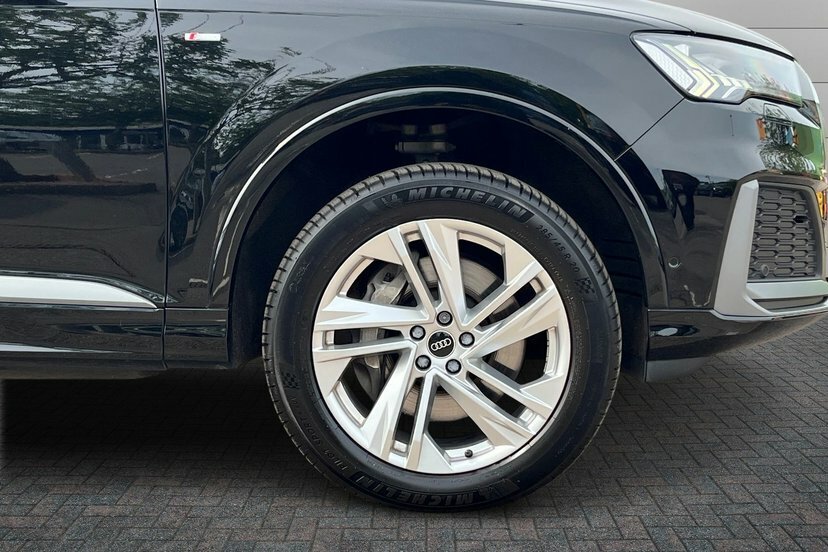 Audi Q7 3.0 Tdi V6 50 S Line Suv Tiptronic Quat YF23AOY Black #5