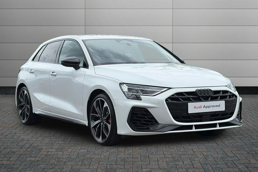 Audi S3 2.0 Tfsi Black Edition Sportback S Tron White
