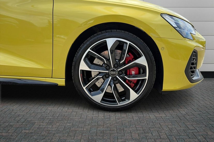 Audi S3 2.0 Tfsi Black Edition Sportback S Tron Green #5