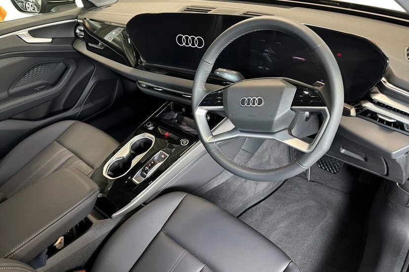 Audi A6 Saloon 2.0 E-hybrid 25.9Kwh Sport Saloon Plug- EA26YDM Black #6