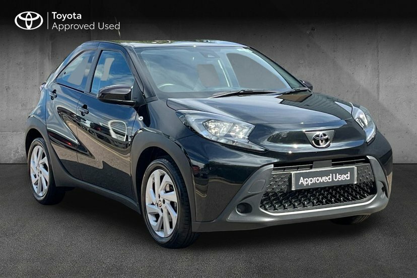 Toyota Aygo X 1.0 Vvt-i Pure Hatchback 72 Ps GF23JWU Black