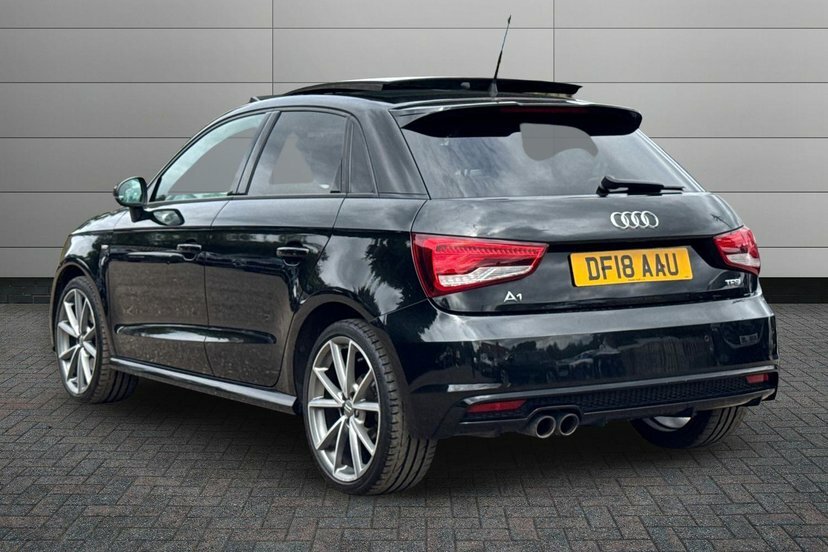 Audi A1 1.4 Tfsi Black Edition Sportback S Tron DF18AAU Black #3