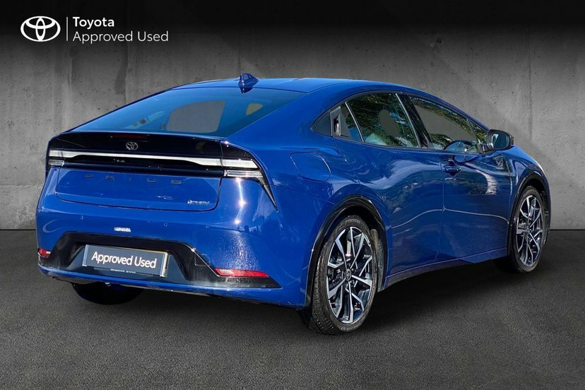 Toyota Prius 2.0 13.6Kwh Excel Hatchback Plug-in Hyb FL25HLZ Blue #2