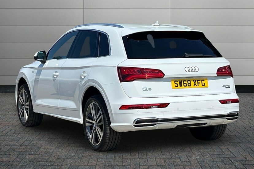 Audi Q5 2.0 Tdi 40 S Line S Tronic Quattro SW68XFG White #3