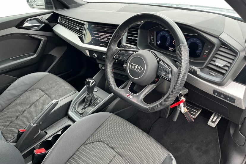 Audi A1 1.5 Tfsi 35 Black Edition Sportback S T AP73BZO Grey #6