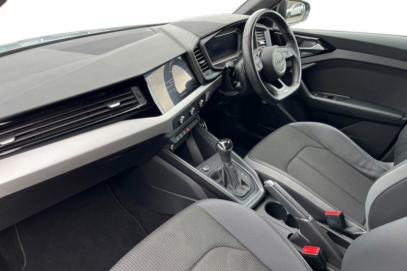Audi A1 1.5 Tfsi 35 Black Edition Sportback S T AP73BZO Grey #2