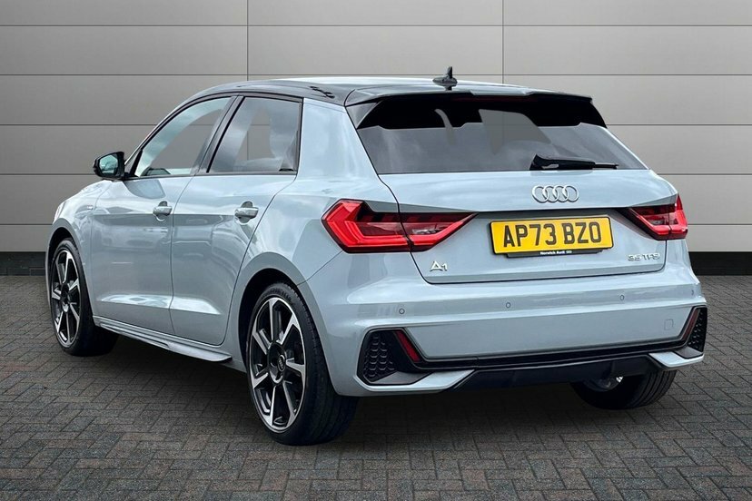 Audi A1 1.5 Tfsi 35 Black Edition Sportback S T AP73BZO Grey #3