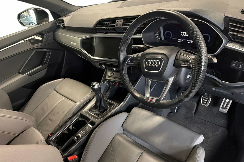 Audi Q3 1.5 Tfsi Cod 35 S Line Suv 150 EJ24BYR Black #6