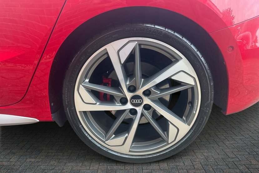 Audi S3 2.0 Tfsi Sportback S Tronic Quattro 31 GU22VMF Red #4