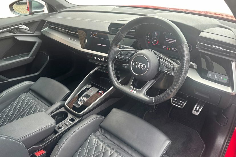 Audi S3 2.0 Tfsi Sportback S Tronic Quattro 31 GU22VMF Red #5