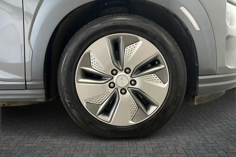 Hyundai Kona 64Kwh Premium Suv 7Kw Charger BD70CFX Grey #5