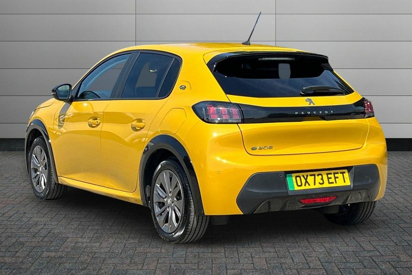 Peugeot e-208 50Kwh Active Premium Hatchback OX73EFT Yellow #3
