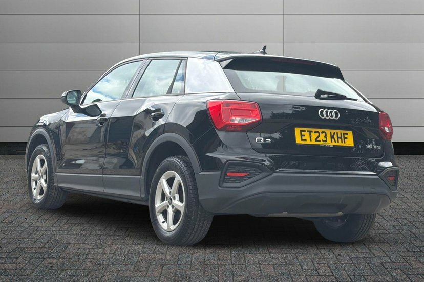 Audi Q2 1.0 Tfsi 30 Technik Suv 110 Ps ET23KHF Black #3