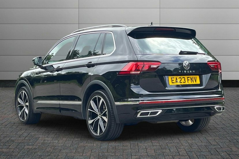Volkswagen Tiguan 2.0 Tdi R-line Suv Dsg 150 Ps Great M EA23FNV Black #3