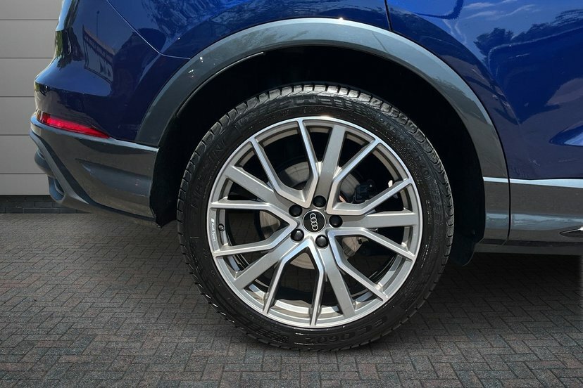 Audi Q3 1.5 Tfsi Cod 35 Black Edition Suv S Tro KK24GKZ Blue #5