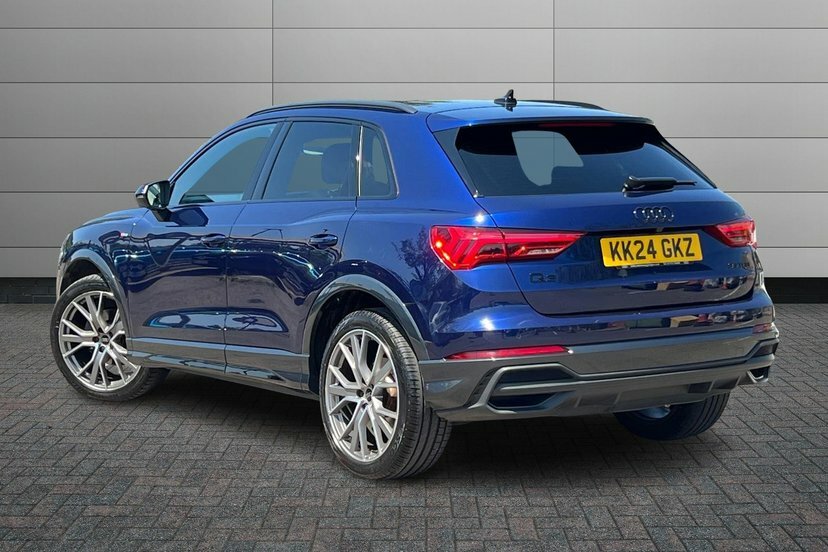 Audi Q3 1.5 Tfsi Cod 35 Black Edition Suv S Tro KK24GKZ Blue #3