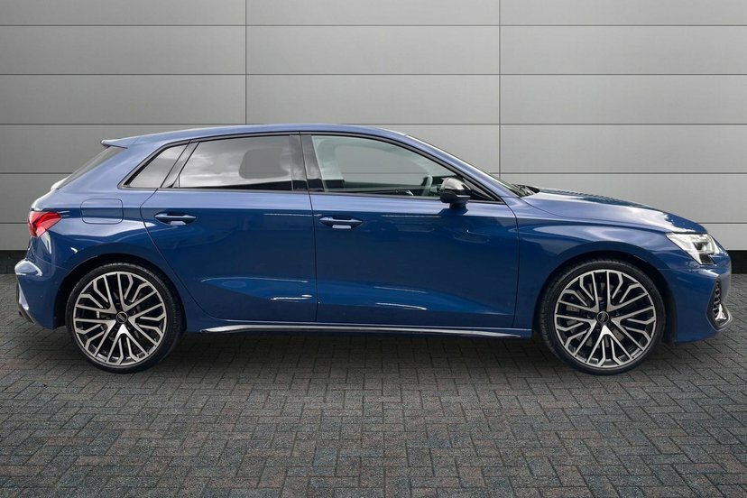 Audi S3 2.0 Tfsi Black Edition Sportback S Tron LS25HHO Blue #4