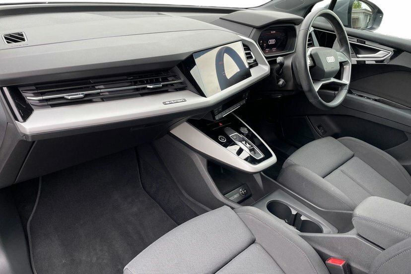 Audi Q4 E Tron 35 Sport Suv 55Kwh 170 Ps NA23LVN Grey #2