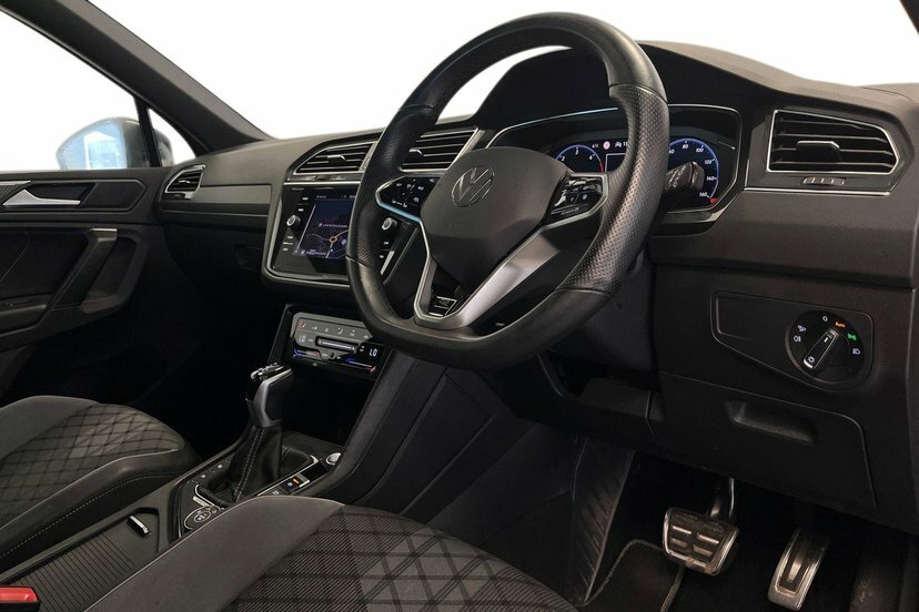 Volkswagen Tiguan 2.0 Tdi R-line Edition Suv Dsg 4Motion AO72YJG Grey #6