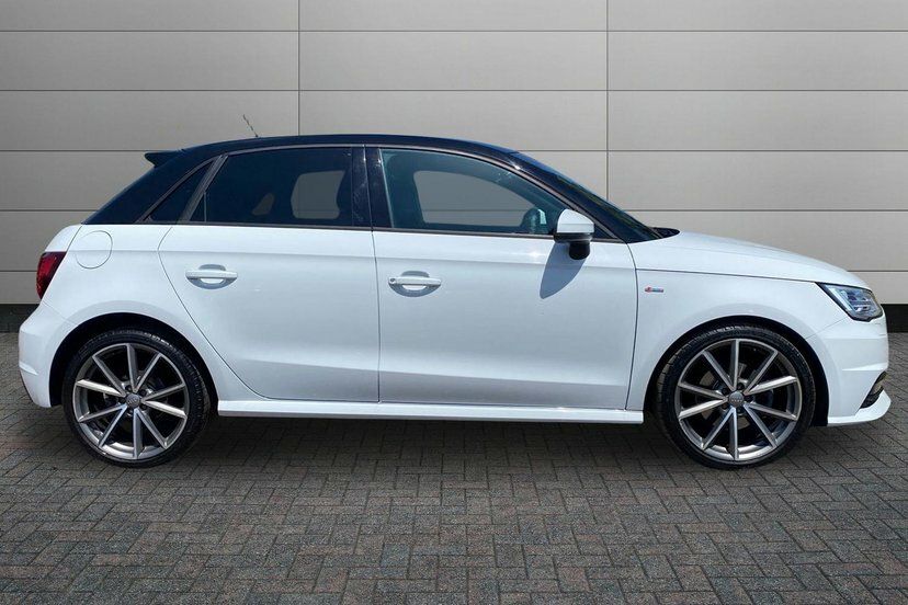 Audi A1 1.6 Tdi Black Edition Sportback S Troni White #4