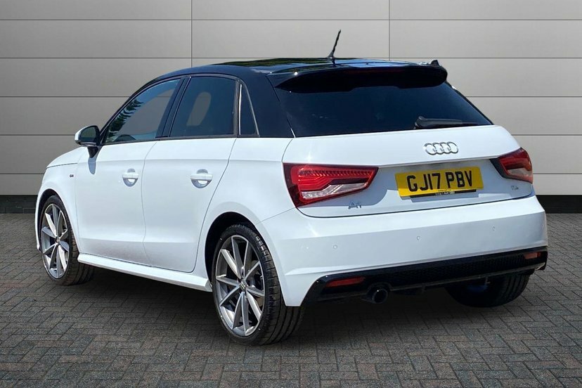 Audi A1 1.6 Tdi Black Edition Sportback S Troni White #3