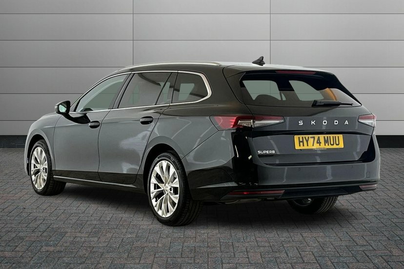 Skoda Superb Superb Estate Se L 1.5 Tsi E-tec 150 Ps Dsg HY74MUU Black #3
