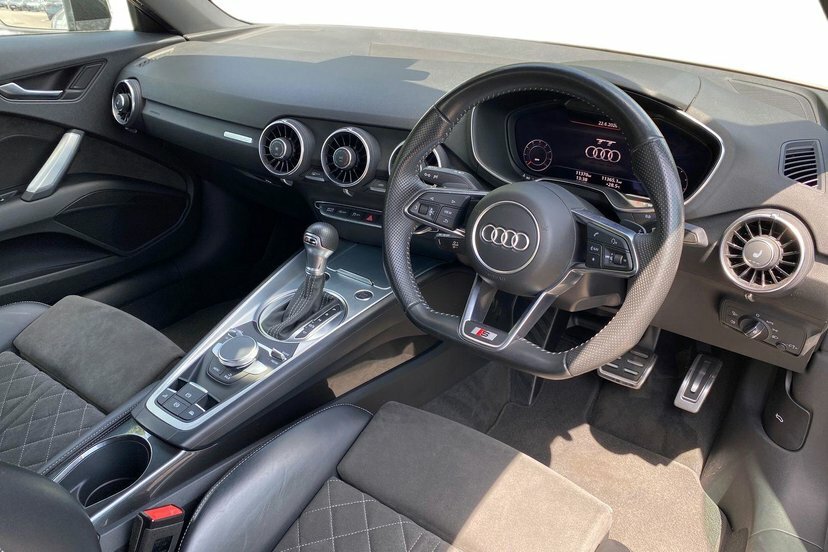 Audi TT 2.0 Tfsi 40 Black Edition Roadster S Tr Black #6